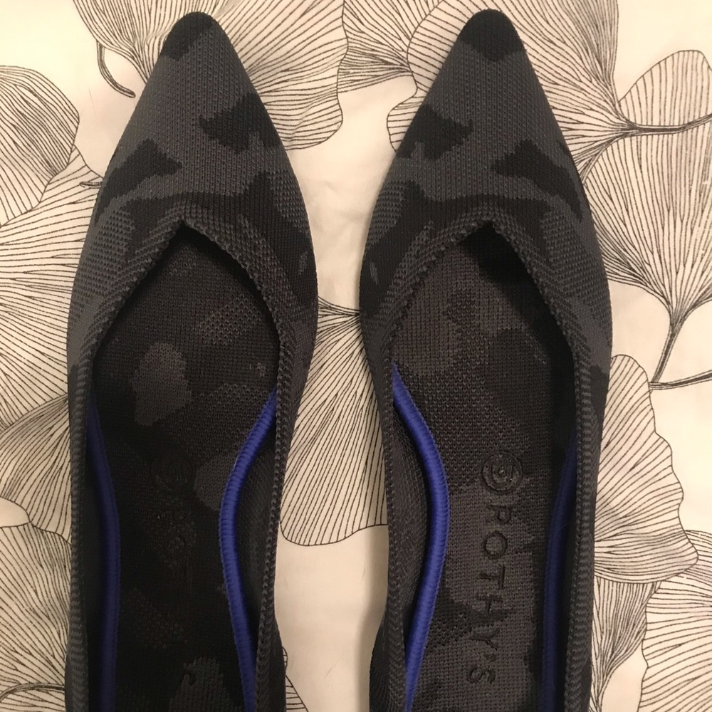 Rothy's Black and grey Flats
